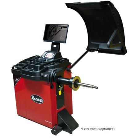 De Teco 680 PL is voorzien van automatische inmeetarm, positie zoeken en Pneumatische vergrendeling (PL). De LCD monitor geeft helder weer wat je moet doen. Voorzien van Laser&Light voor eenvoudig en nauwkeurig plakgewicht aanbrengen onderin de velg!